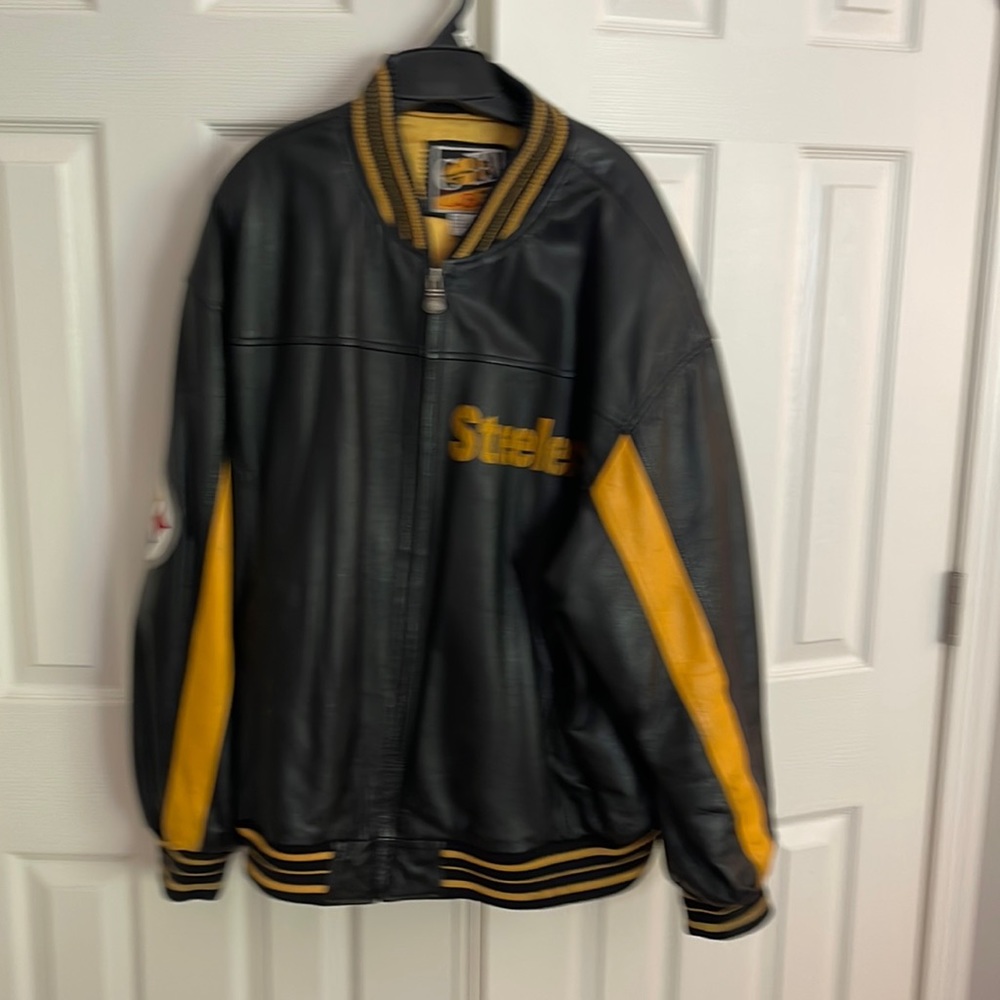 Vintage Carl Banks Pittsburg Steelers leather jacket.